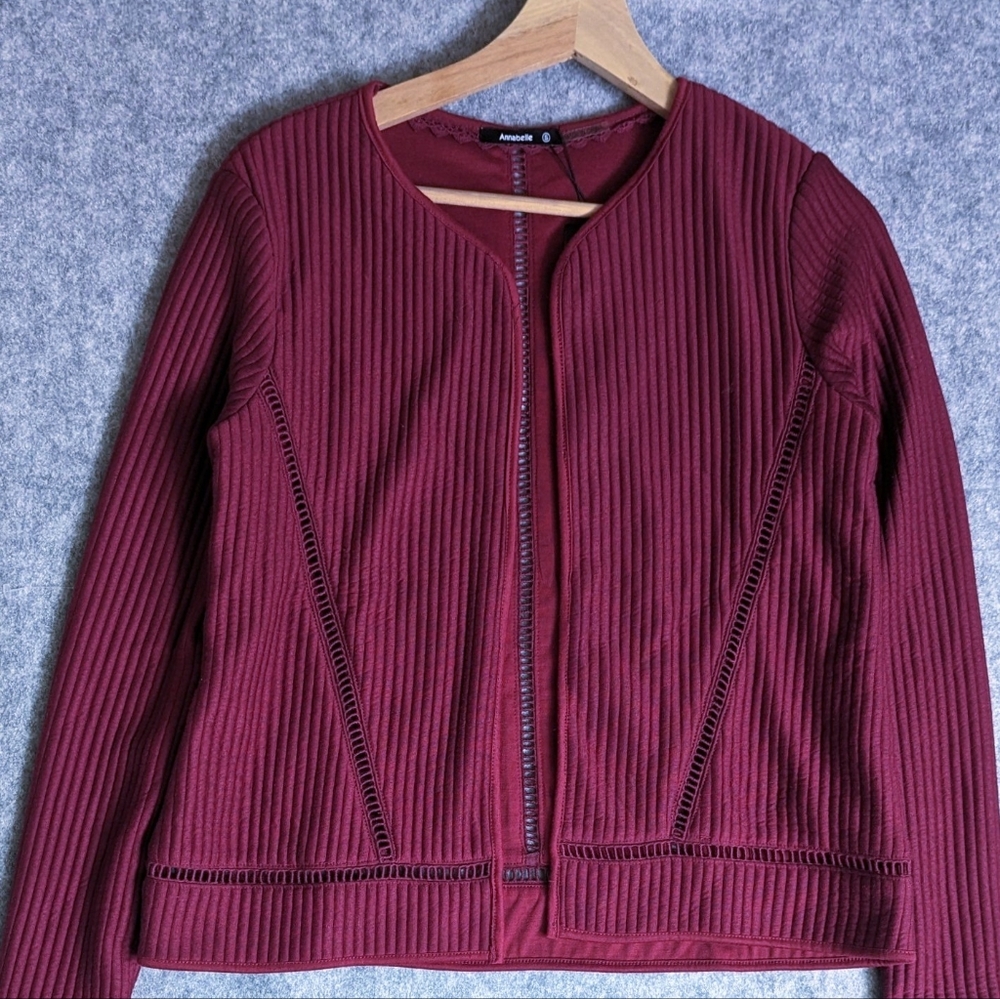 NWT Annabelle Cropped Burgundy Cardigan Small